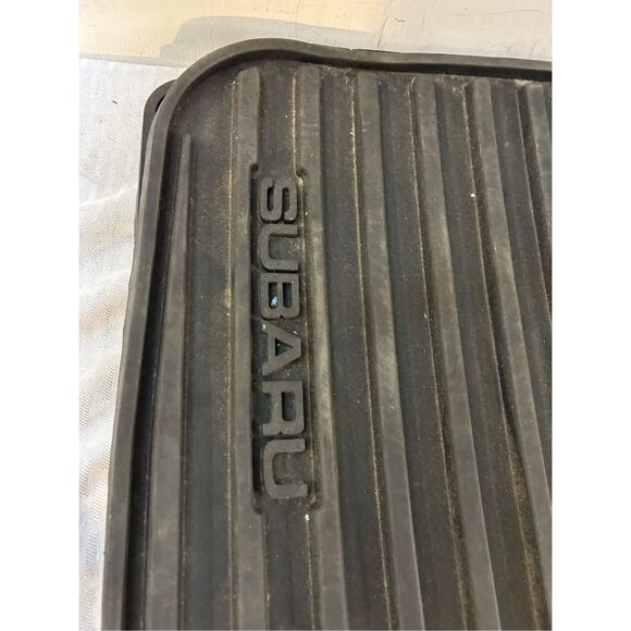 2 Subaru thick rubber floor black square mats 18"x14" - Picture 3 of 6